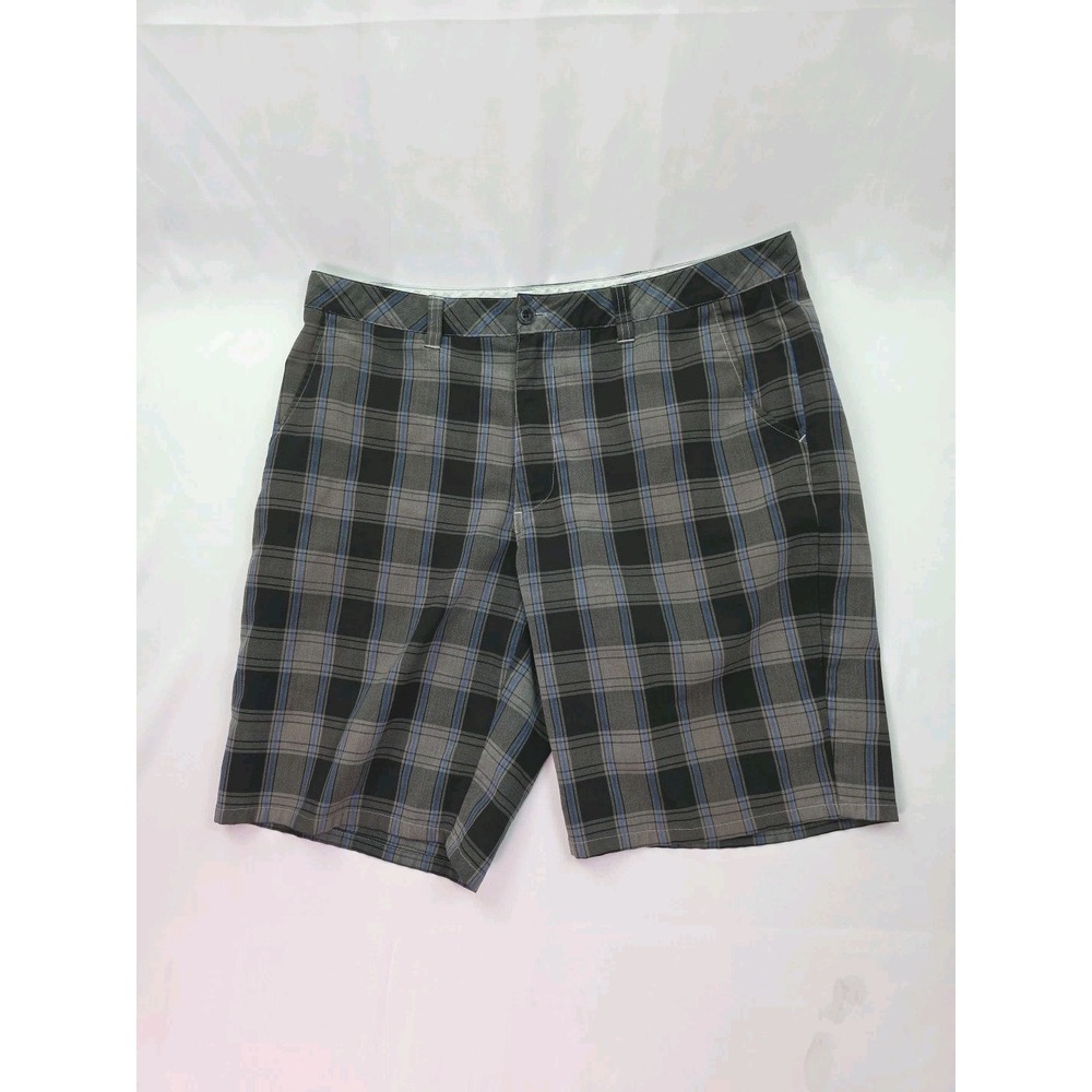Travis Mathew Relaxed Fit Chino Golf Shorts Men's Size 36 Gray Black Blue Plaid